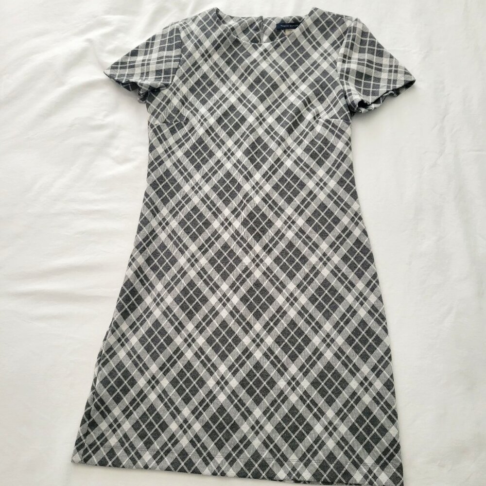 Comfy Casual Tommy Hilfiger Plaid